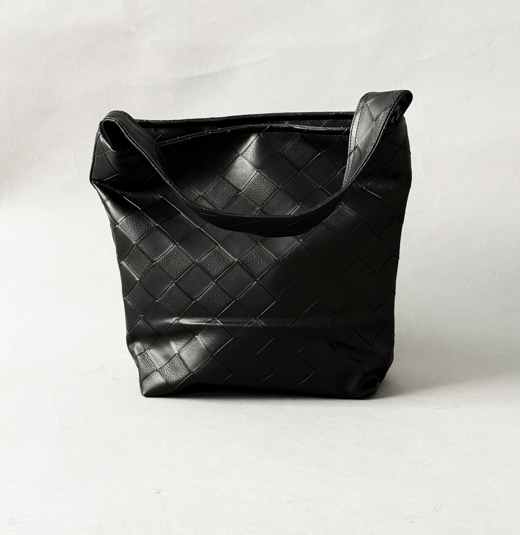 Black Woven Mini Tote | LADO SIMPLE