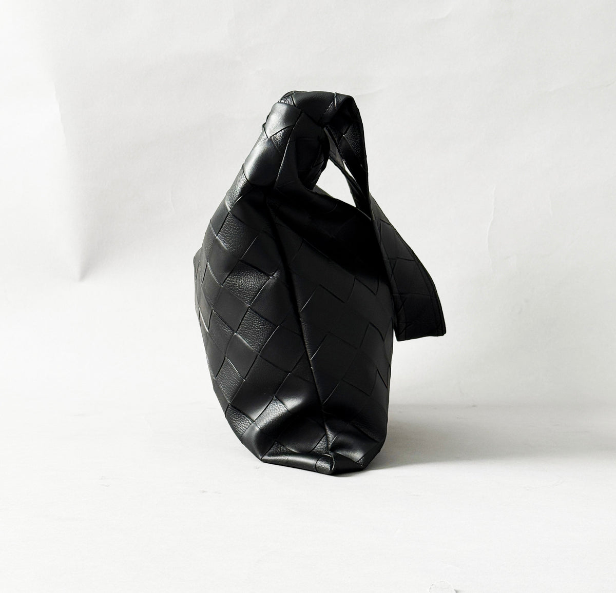 Black Woven Tote | LADO SIMPLE