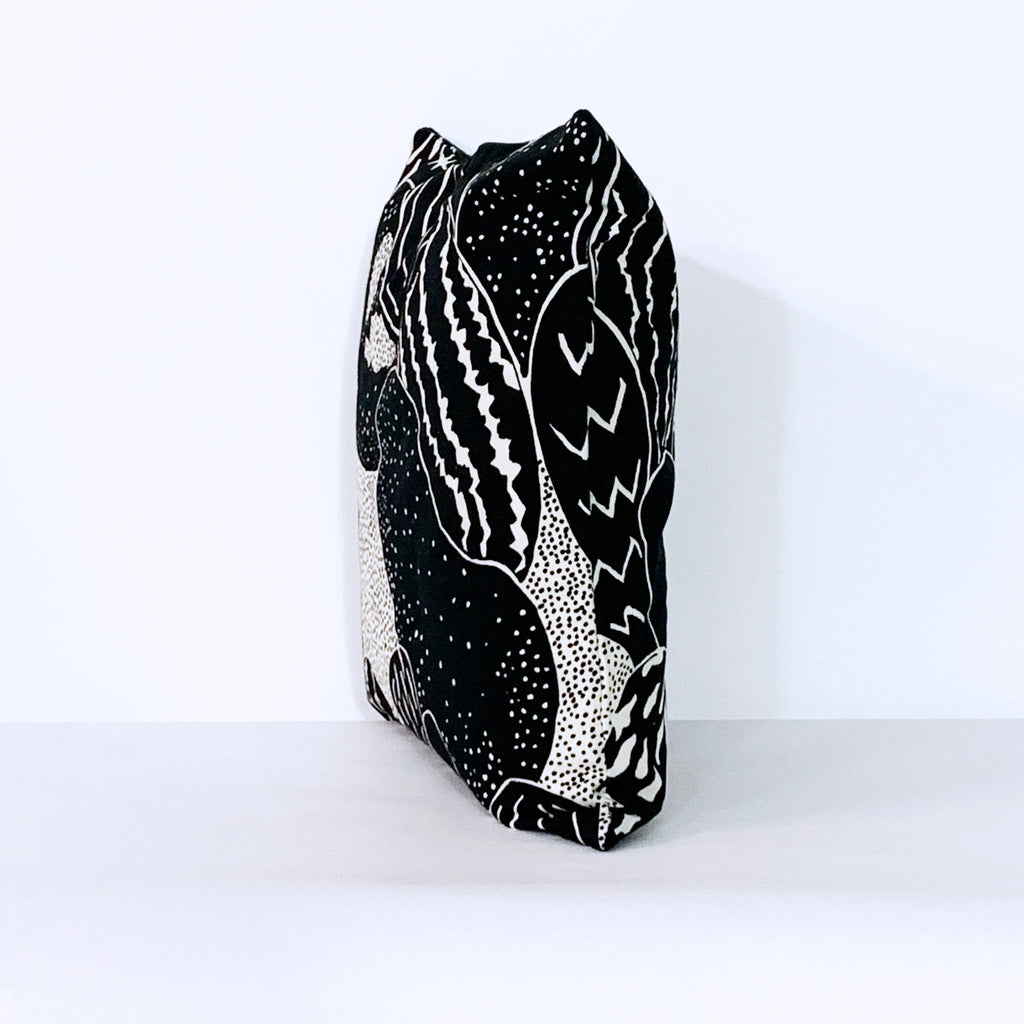 Black And White Cactus Like Print Pillow Cover | LADO SIMPLE DECOR